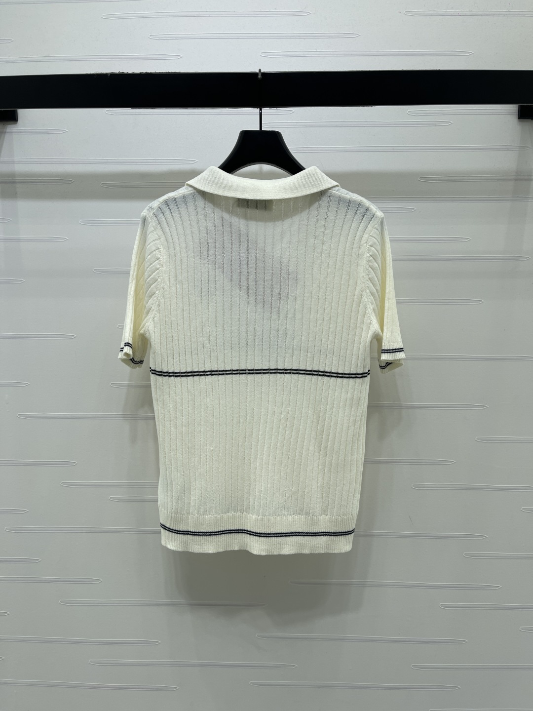 Women's short sleeves